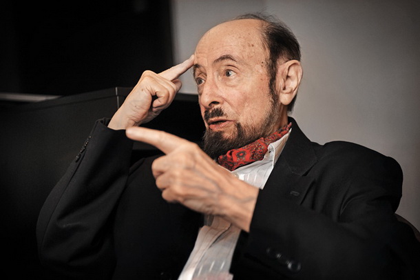 Dr. Darko Suvin, filozof