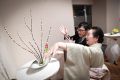 Mayumi Mezaki in Hironao Ohashi, izdelava japonske ikebane šole Ikenobo, Pokrajinski muzej, MB