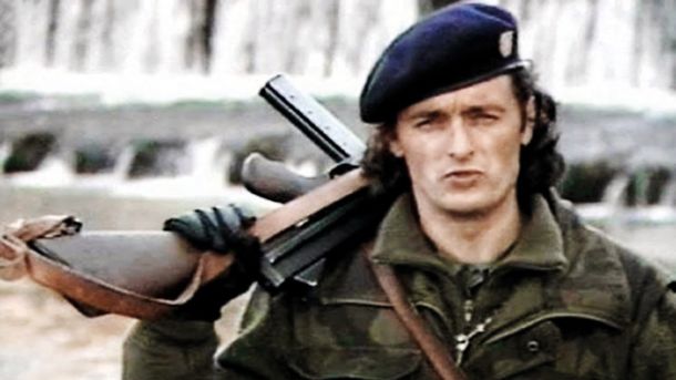 Marko Perković Thompson v videu Bojna Čavoglave iz leta 1992.