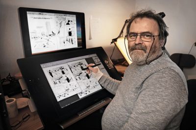 Bernard Kolle v svojem delovnem okolju, na ekranih pa njegov strip Malvazija in brancin, katerega nadaljevanja boste vv  kkrraattkkeemm  llaahhkkoo  spremljali v Mladini. 