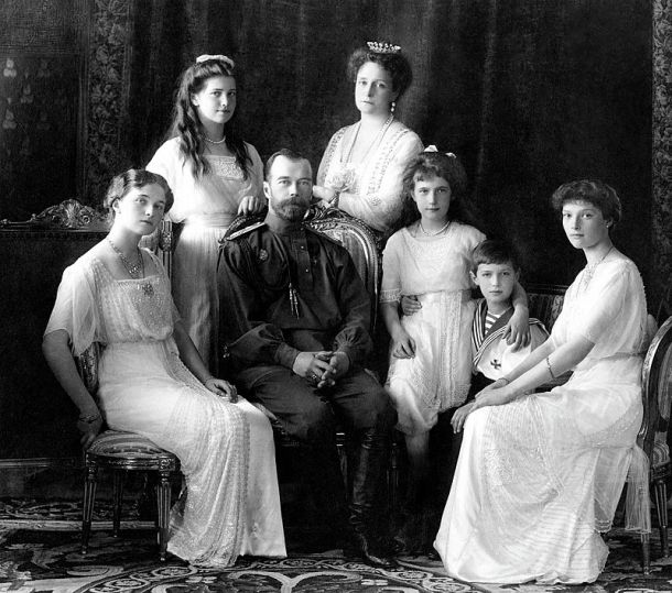 Carja Nikolaja II. in njegovo družino so julija 1918 umorili boljševiki.