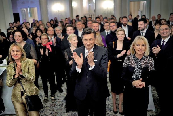 Borut Pahor, vesel in sproščen na poslovilnem sprejemu za ustvarjalce in ustvarjalke medijev 