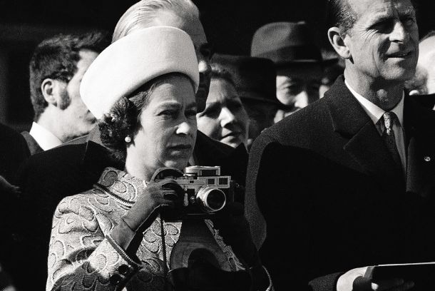 Kraljica Elizabeta II. in princ Filip leta 1972 v Đakovem 