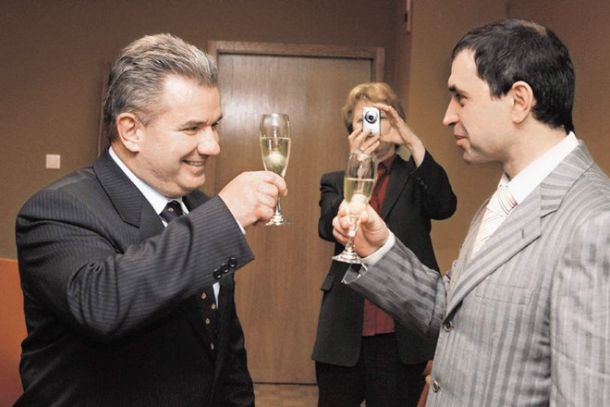 Podpis pogodbe o prodaji slovenske industrije jekla Rusom: Andrej Vizjak in Evgeny Zubitskiy, leta 2007 