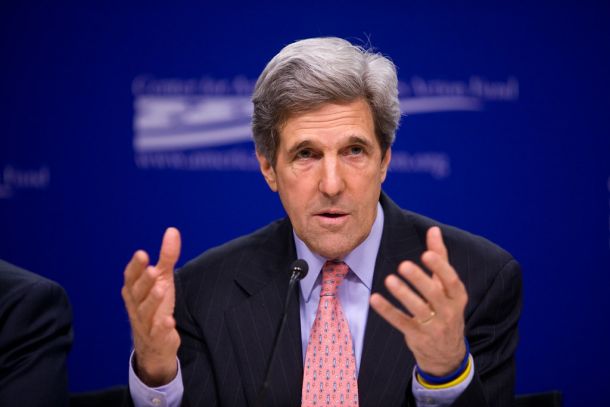 Posebni odposlanec ZDA za podnebje John Kerry se je danes v Pekingu sestal s svojim kitajskim kolegom Xie Zhenhuanom.