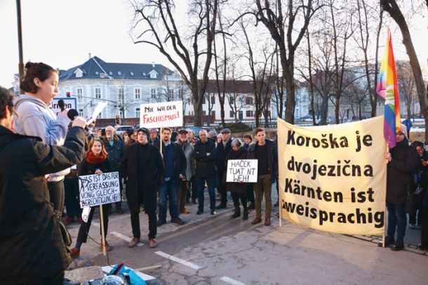 Protest slovenskih študentov proti sprejetju koroške deželne ustave.