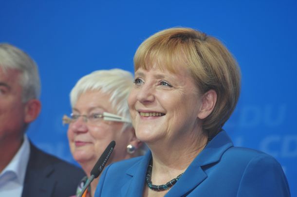 Angela Merkel in njena stranka v Nemčiji ostajata priljubljeni