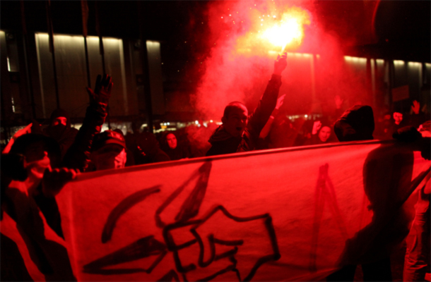 Protesti v Ljubljani, 30.novembra leta 2012 ... med udeleženci so se znašli tudi neonacisti