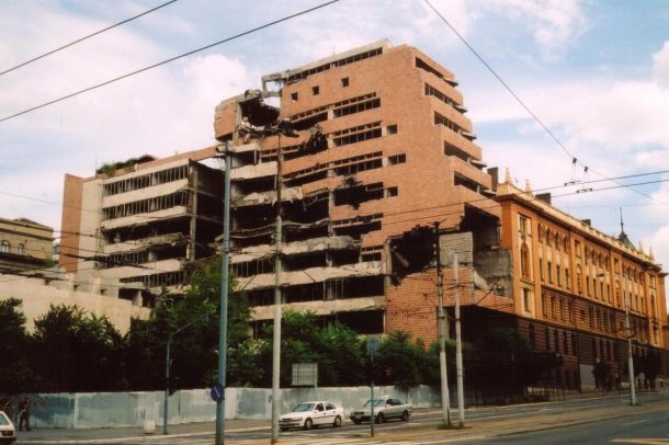 Beograd po Natovem bombardiranju