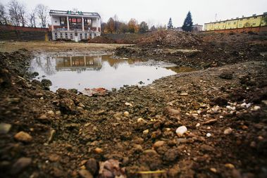 »Vzdrževalna« dela na bežigrajskem stadionu 