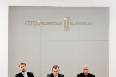 Jože Možina, direktor televizije, Anton Guzej, generalni direktor RTV Slovenija, in Vinko Vasle, direktor Radia