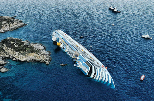 Nasedla bela Costa Concordia  