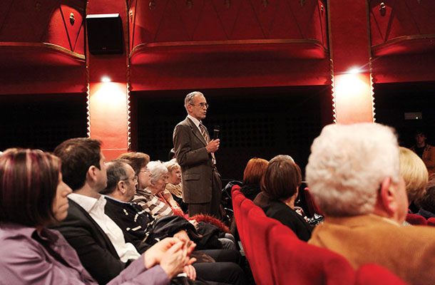 Zagovornik Izbrisanih Matevž Krivic, premiera filma Damjana Kozoleta Dolge počitnice, Kinodvor, Ljubljana