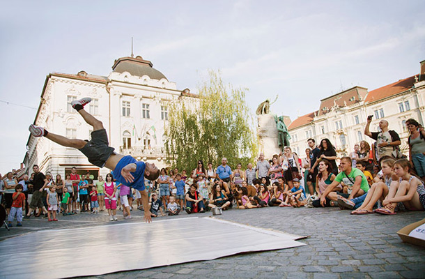 Ulični breakdance, Prešernov trg, Ljubljana