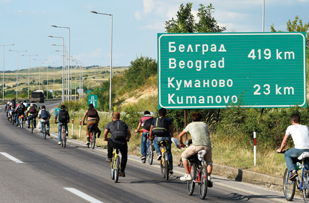 „Ampak ti tukaj, ki potujejo s kolesi, niso tako ubogi, oni imajo denar, po 200 EUR dajejo za kolesa. Ti so bogati.« Da, zato je v redu, da toliko dajo za kolesa, čeprav ta niso vredna niti četrtine tega.