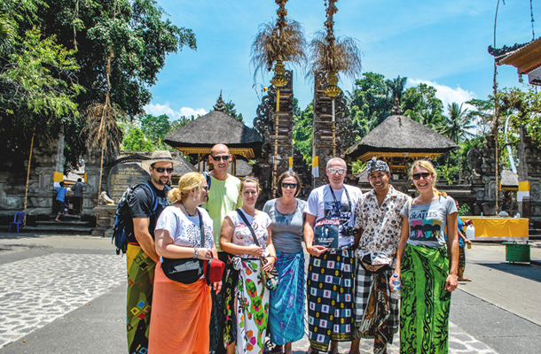 Tempelj Pura Tirta Empul, Bali / Foto Domačin