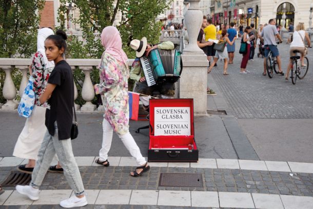 Središče Ljubljane se spreminja v turistično izložbeno okno