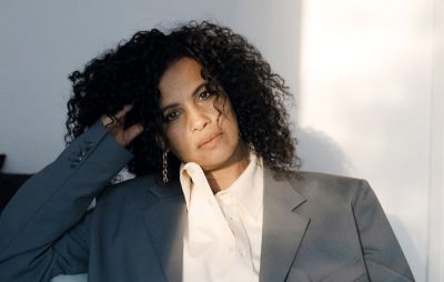 Neneh Cherry se je tokrat dokazala z melodično, naplasteno, počasno in matričasto ploščo. 