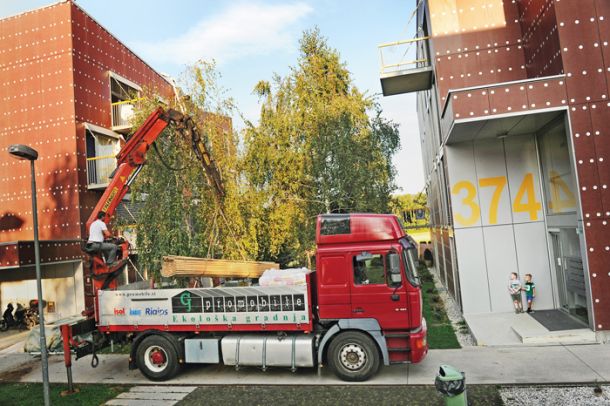 Stanovanjska soseska Polje, ki jo je zgradil ljubljanski stanovanjski sklad. Če ne bi bilo fiskalnega pravila, bi sklad lahko zgradil še enkrat ali dvakrat toliko stanovanj.