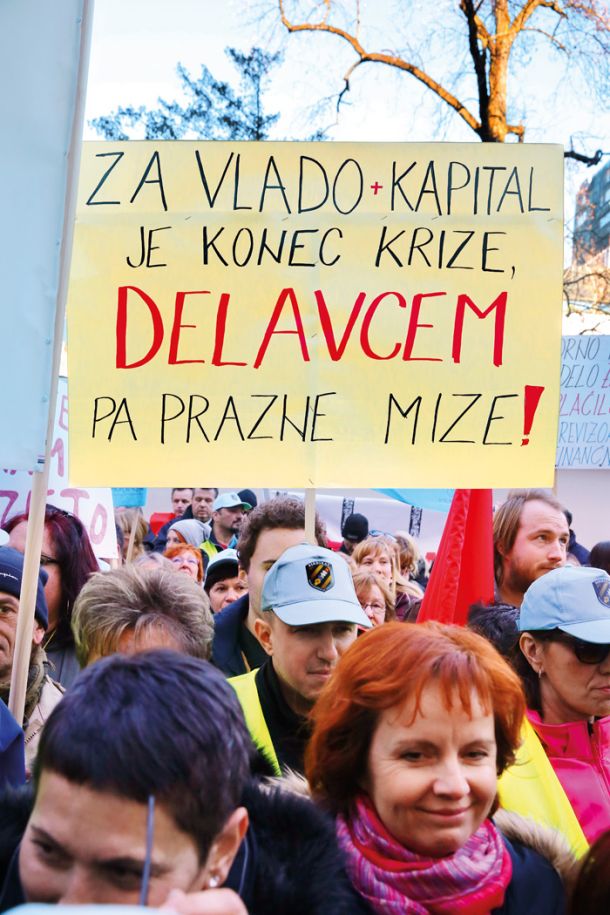 V razviti Evropi je breme krize enakomerno padlo na lastnike podjetij in delavcev. V Sloveniji so večji del bremena prevzeli delavci. Danes je slovenski delavec precej cenejši za lastnike kapitala kot pred krizo