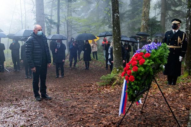 Predsednik vlade Janez Janša na vladni proslavi na Mali gori