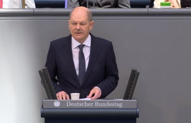 Scholz / „Deutschland schickt keine Kampfjets in die Ukraine“