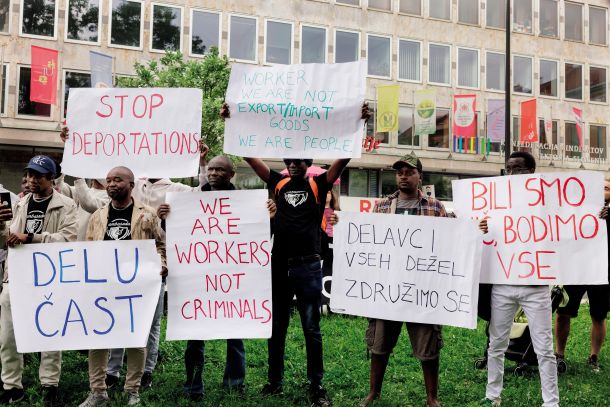 Protestni shod za delavske pravice ob prazniku dela, ki so se ga udeležili tudi prosilci za azil, 1. maj, Ljubljana 