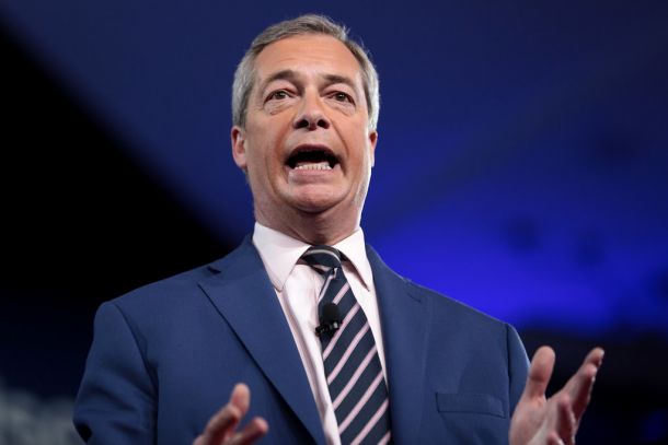 Farage je bil med glavnimi, ki so pred referendumom o izstopu svarili pred vpadi migrantov