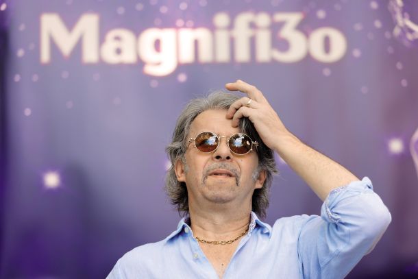 Robert Pešut Magnifico na tiskovni konferenci, kjer je pojasnjeval svoj pogled na dogajanje okoli koncerta v Tivoliju