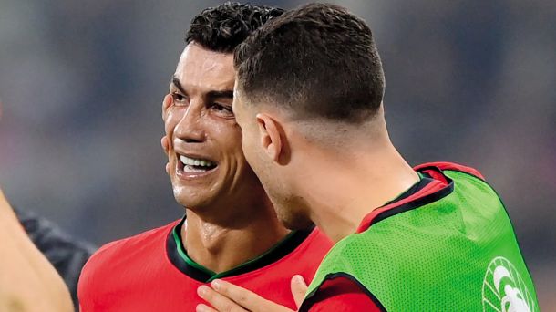 Čustveni Ronaldo, potem ko je Jan Oblak obranil njegovo enajstmetrovko. 