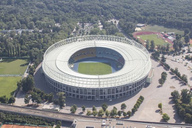  Ernst-Happel-Stadion, Vienna, Austria