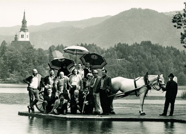 Na snemanju filma Slike iz življenja udarnika (1972), pri katerem je kot direktor fotografije sodeloval z režiserjem Batom Čengićem. 