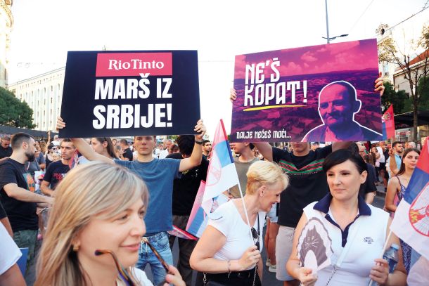 Protesti v Beogradu