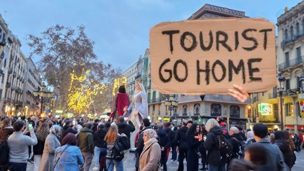 Protesti proti množičnemu turizmu v Berceloni pred nekaj meseci