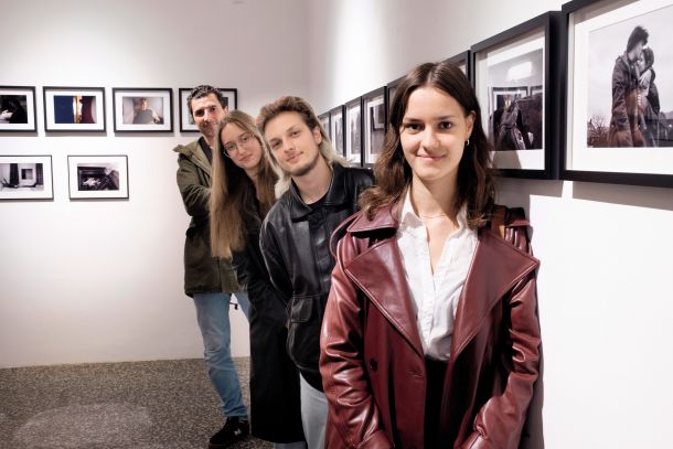 Mirjam Habjanič, Alen Rojht, Iva Bednar, Stevan Čukalac in drugi: Zgodbe mojega časa; SKUM, Galerija Obrat, MB