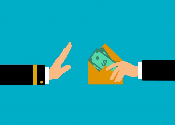 »Boli me neiskrenost te oblasti. Boli me korupcija.«