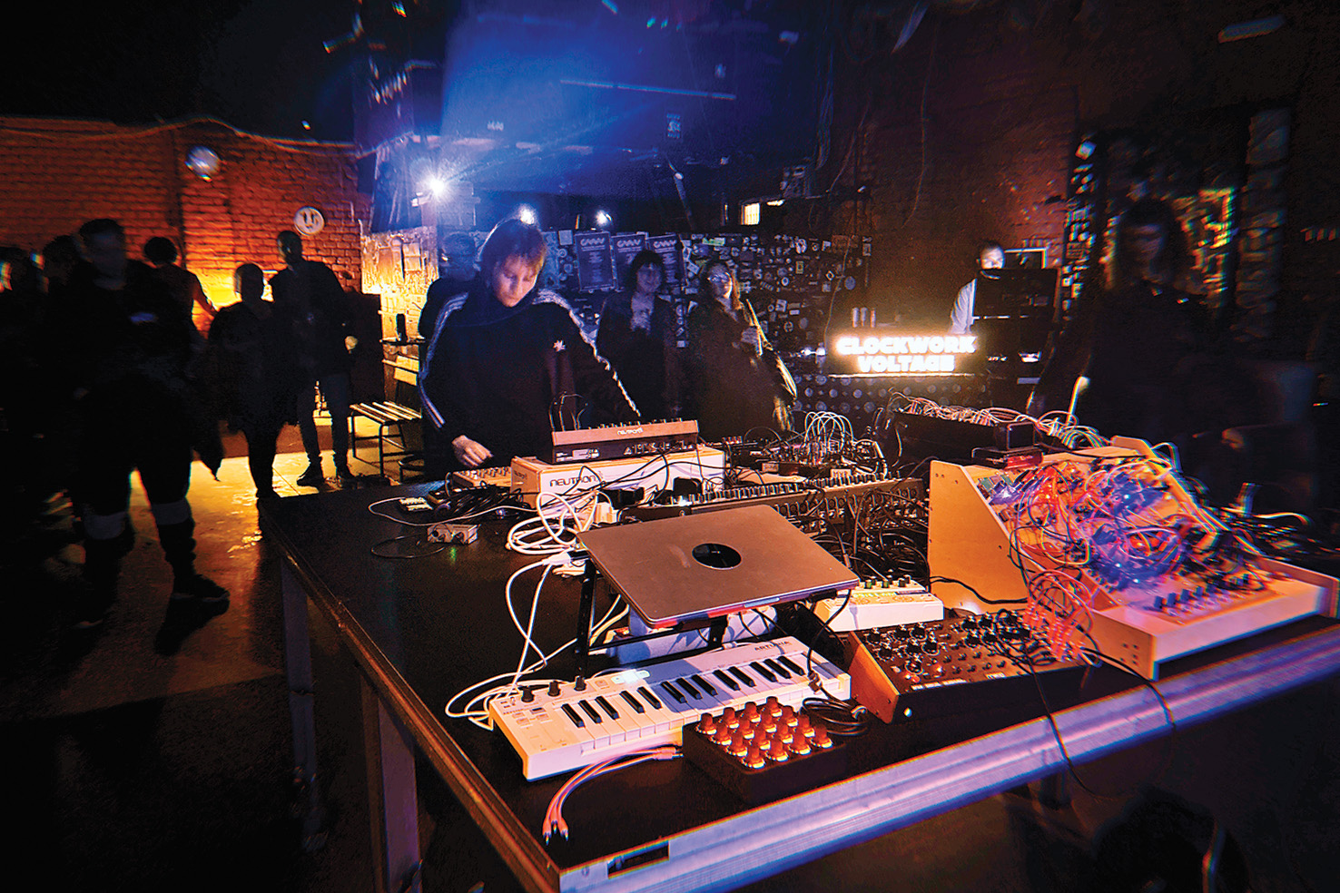 Nobena (Tjaša Lhotka), Clockwork Voltage, Pekarna, Gustaf, MB | Ramaida Osim