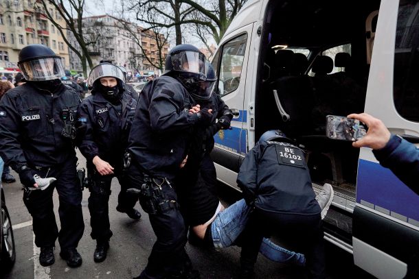 Policija v Berlinu redno razganja demonstracije v podporo Palestini