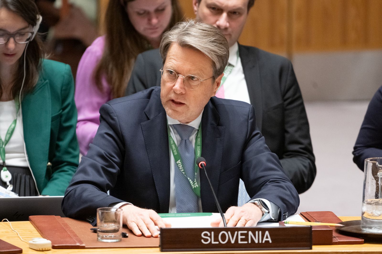 Samuel Žbogar odstopil brez pojasnila