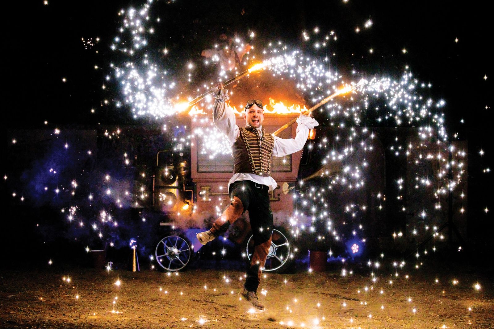 Flame Rain Theatre (AUT): Triki mehanike | Luka Dakskobler