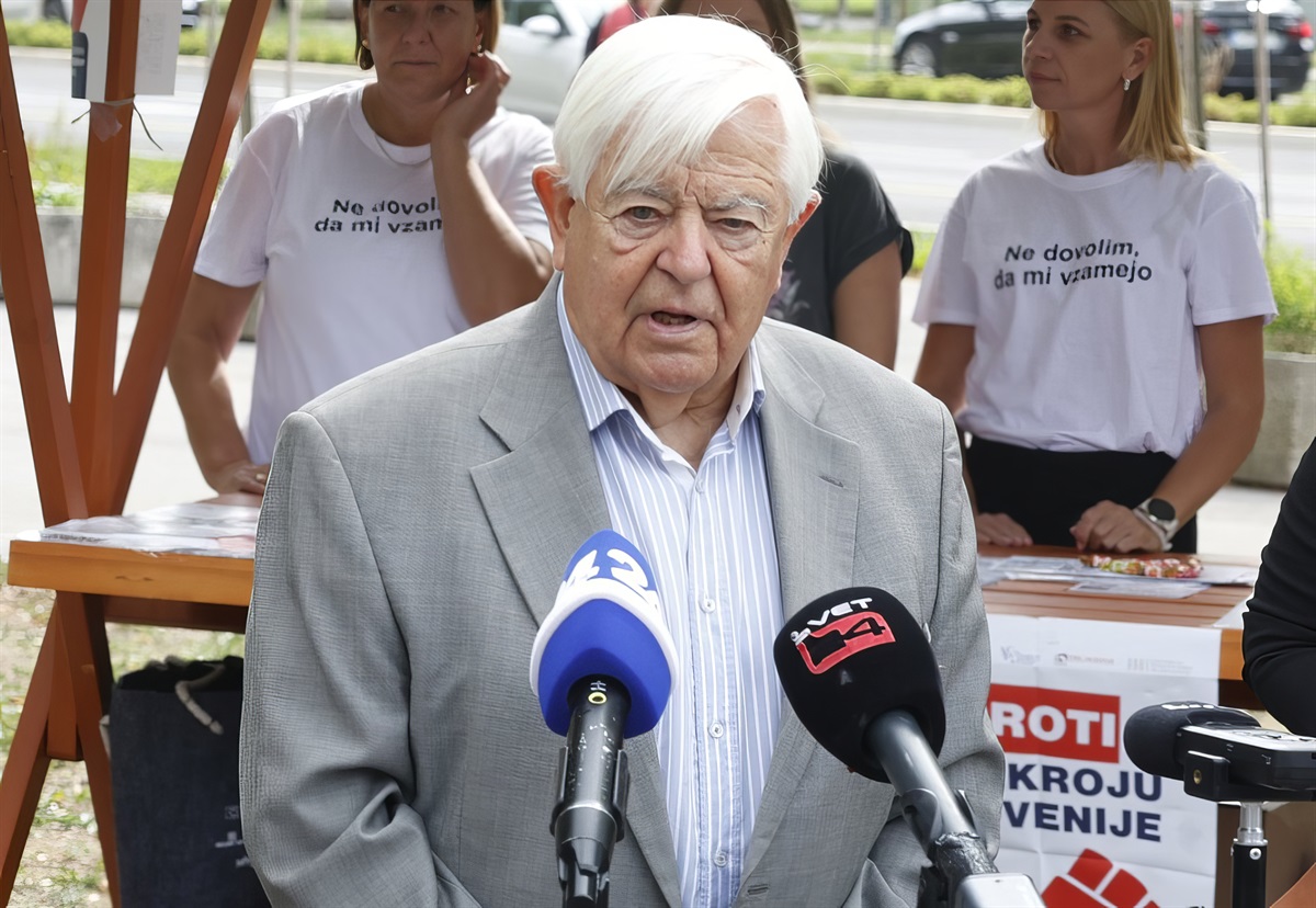 Milan Kučan / »Premislimo, v kakšno državo se spreminjamo«